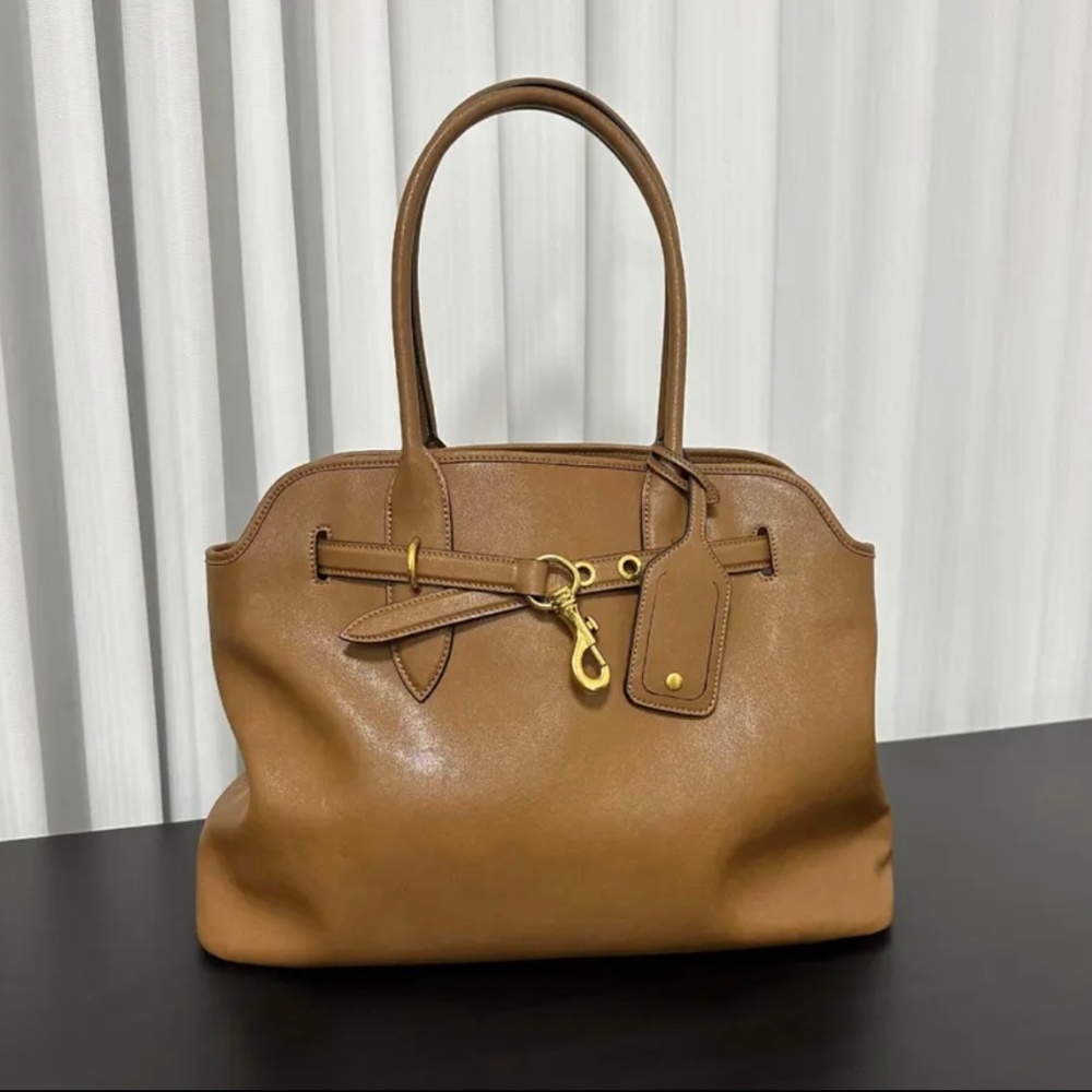 Women’s Leather Shoulder Bag